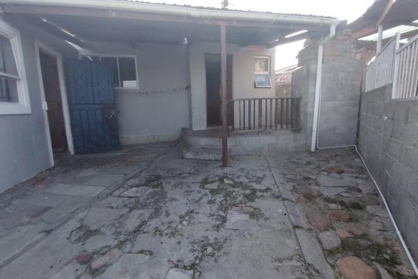 Large and spacious 2.5 bedroom house for sale in Wesbank

Close to Stellenboch Arterial  and amenities.

Offers 2 and half ...