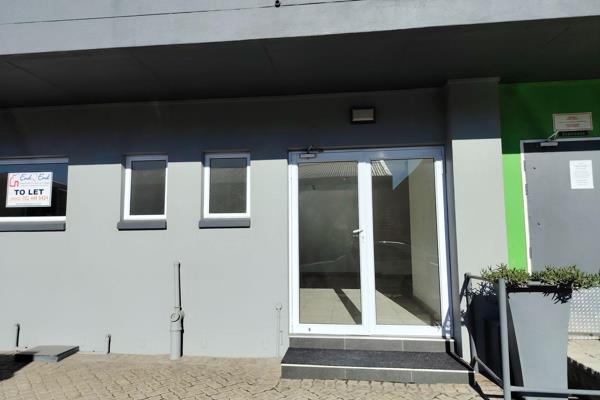 Looking for a professional office environment with peace of mind? This 69sqm office space is now available in a secure estate, offering ...