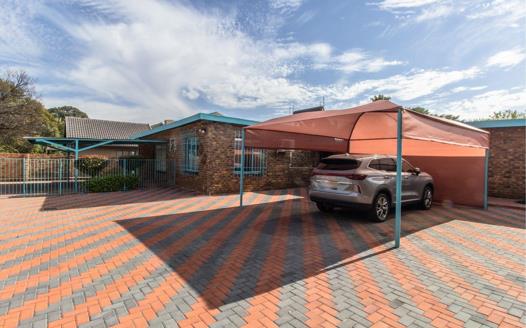 4 Bedroom House for sale in Wierda Park