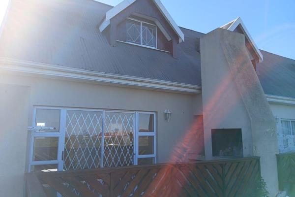For Rent: Cozy 2-Bedroom Duplex Apartment in Dana Bay with Sea Views

Discover this Cozy 2-bedroom, 1-bathroom duplex apartment ...