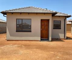 House for sale in Soshanguve VV