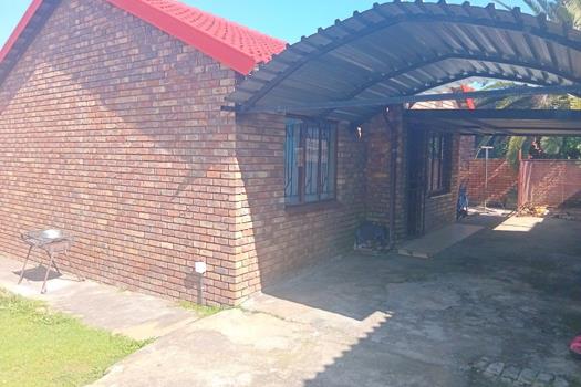 2 Bedroom House for sale in Philip Nel Park