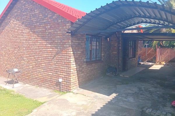 This nice and spacious home in Philip Nel Park, offers two bedrooms, one bathroom, one spacious lounge and one nicely fitted ...