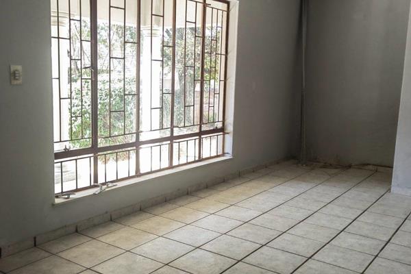 Self-catering Rooms available for rent in a shared house, ideal for students and young working professionals. The property is located a ...