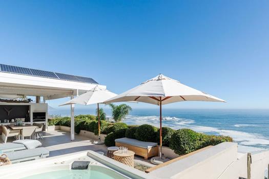 4 Bedroom House for sale in Clifton