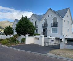 Apartment / Flat for sale in Beach Estate