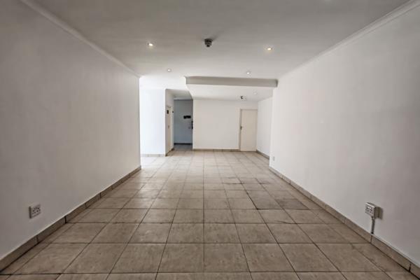 69m2 Office To Let in Asla Park, Strand @ R7000 excl vat per month.

Very neat and Safe ...