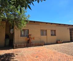 House for sale in Universitas