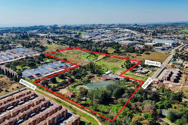 The auction will be held at The Houghton Golf Club on the 10 June 2025 at 11h00, and ...