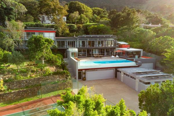 SOLE MANDATE 
Immaculate 7-Bedroom Contemporary Home in the Valley, Hout Bay – A Rare Lifestyle Opportunity

Welcome to one of Hout ...