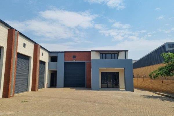 This neat and functional 347m&#178; industrial unit is situated in a secure ...