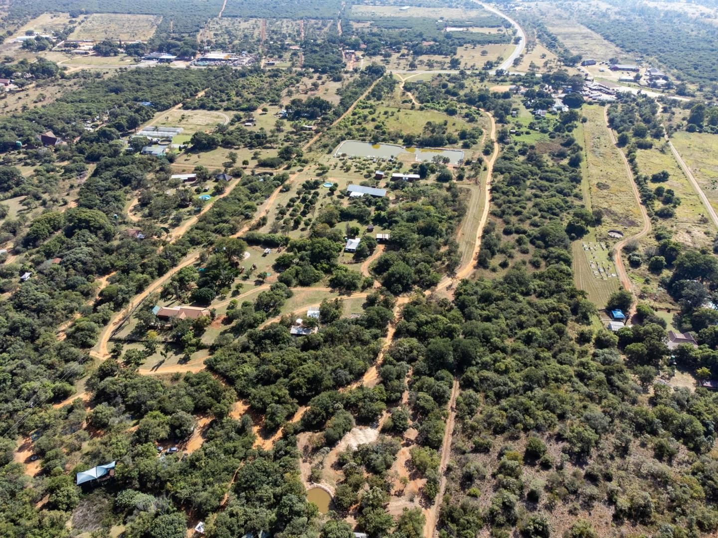 Commercial property on auction in Schietfontein AH - P24-116980630