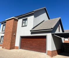 Townhouse for sale in Bendor