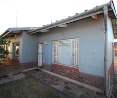 House for sale in Louwville