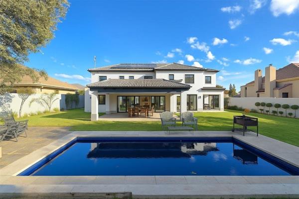 Exclusive Mandate: Experience comfort, style, and tranquillity in this stunning 5-bedroom, 4.5-bathroom home nestled in a prestigious ...