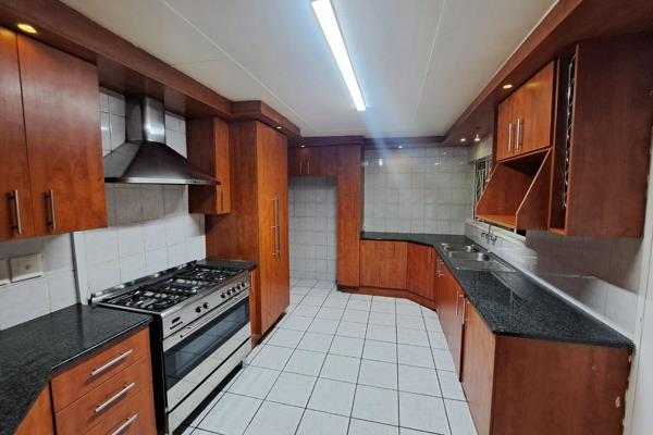 Spacious Four Bedroom family home with a swimming pool in Upper Rensburg.
This beautiful ...