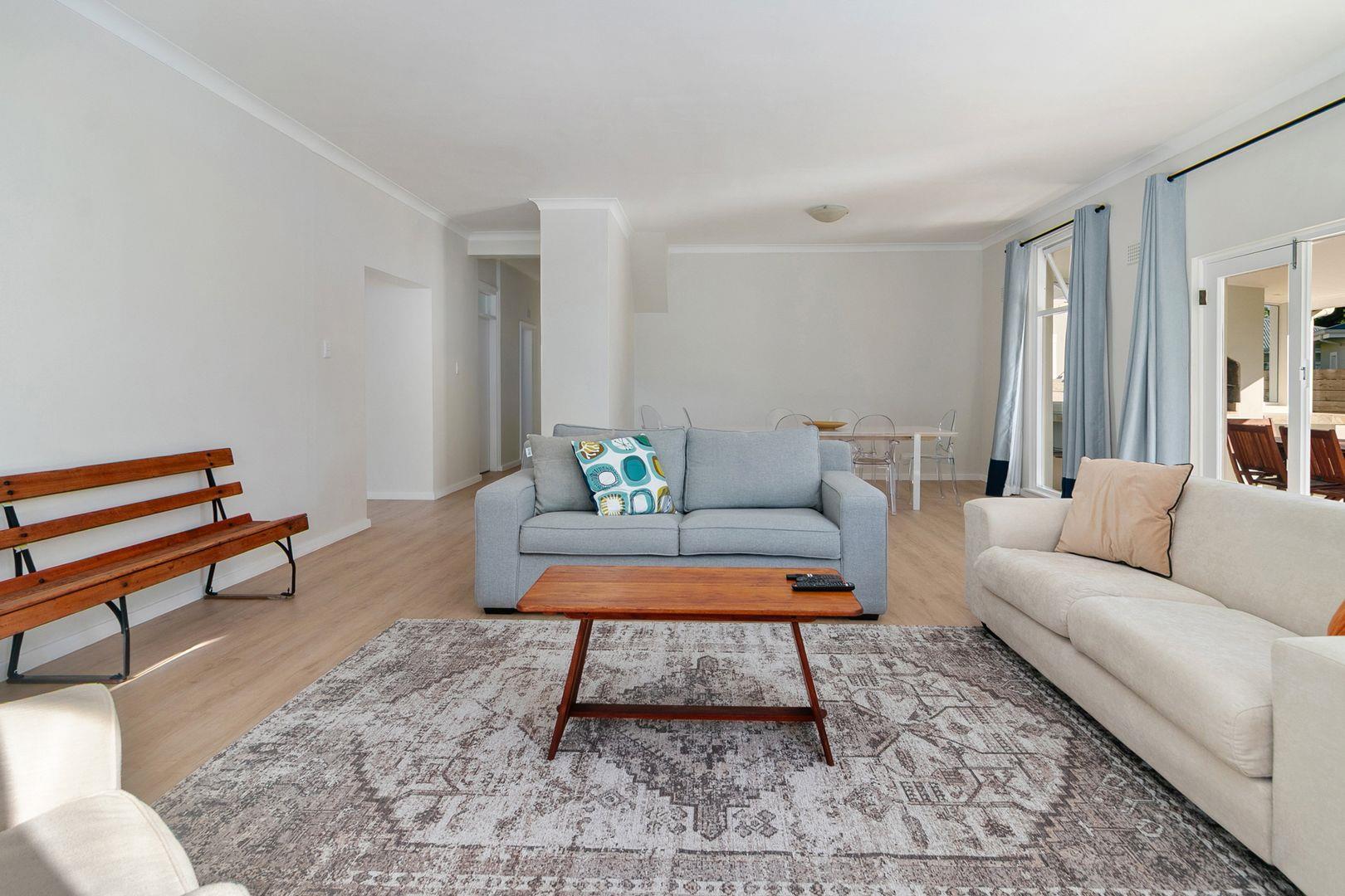 Photo of 3 Bedroom House to rent in Leisure Isle
