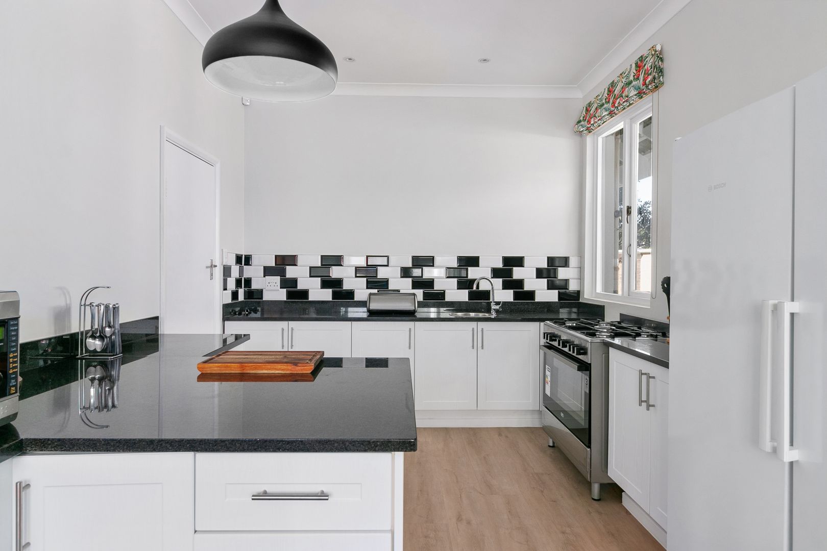 Photo of 3 Bedroom House to rent in Leisure Isle