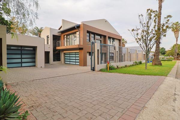 Beautiful renovated family home nestled in the secure boomed off Randhart Security Estate

Key features: 
•       5 Bedrooms 
•     ...