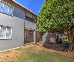 Townhouse for sale in Glen Marais