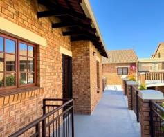 Townhouse for sale in Equestria