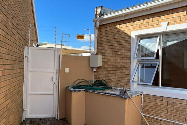 2 Bedroom secure cottage 
Available: 1 June 2024
Rental Price: R8 000 p/m

Property ...