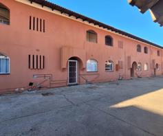 Apartment / Flat for sale in Dagbreek