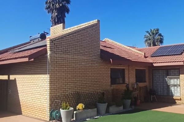 Welcome to your dream home in Vanderbijlpark! This exceptional property offers an abundance of space and versatility, boasting four ...