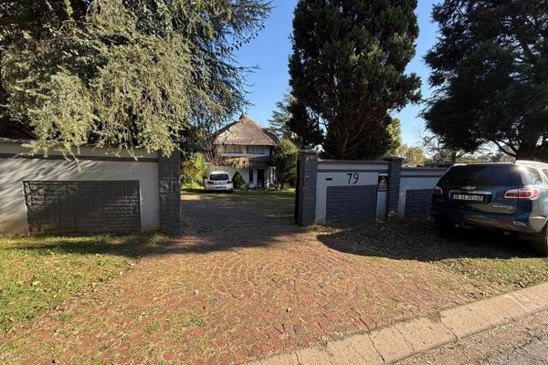 ?? Unbelievable value in northcliff – massive family home + spacious cottage!
?? Asking ...