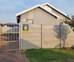 House for sale in Palm Ridge