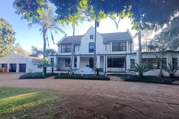 Discover the perfect office space that combines convenience, security, and tranquility. Ideally situated close to major routes, this ...