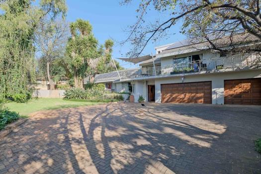 7 Bedroom House for sale in Eldoraigne