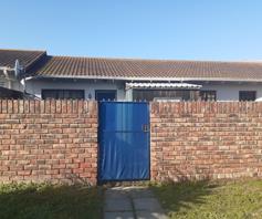 Townhouse for sale in Algoa Park
