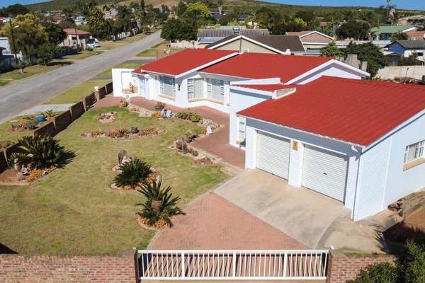 Charming and Modern Family Home in Despatch!

Welcome to this immaculate and contemporary property located in the heart of Despatch. ...