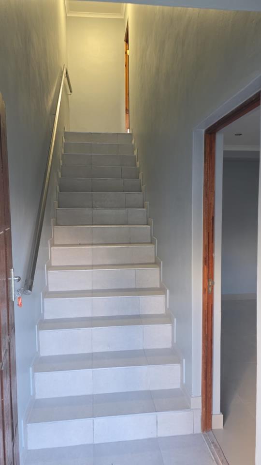 Listing number: P24-116012723, Image number: 2