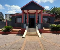 House for sale in Bertrams