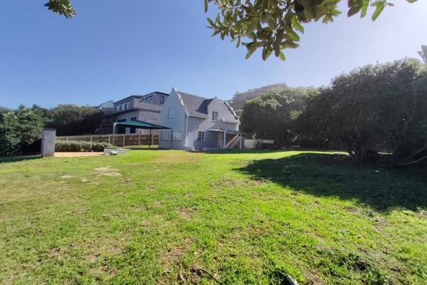 This character-filled 2-bedroom, 2-bathroom home in Brenton On Sea offers a fantastic opportunity for first-time buyers or those ...