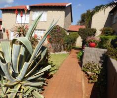 Townhouse for sale in Constantia Kloof