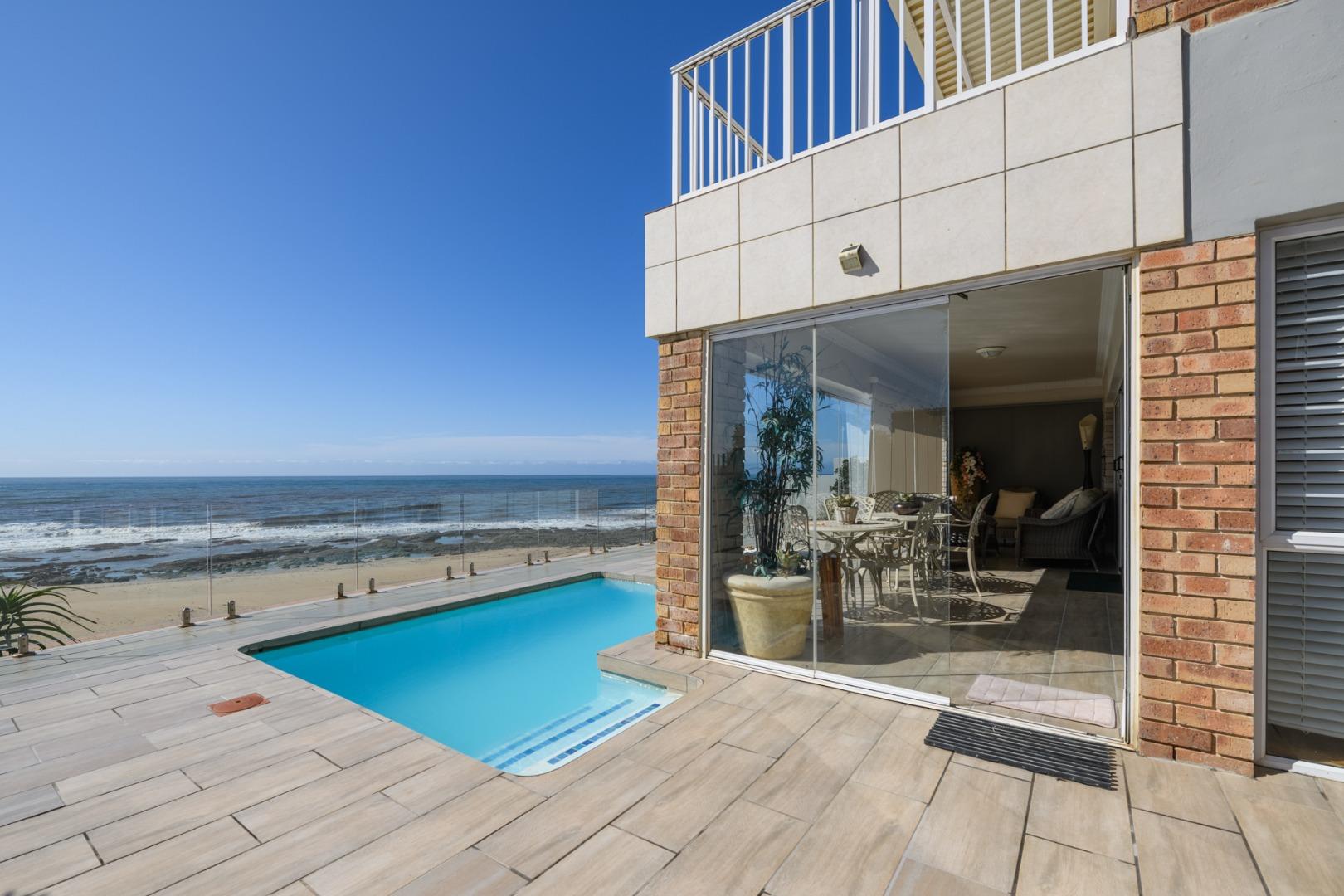 4 Bedroom House for sale in Shelly Beach - P24-116023327