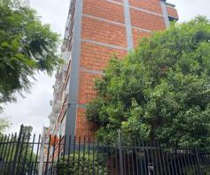 Apartment / Flat for sale in Sunnyside