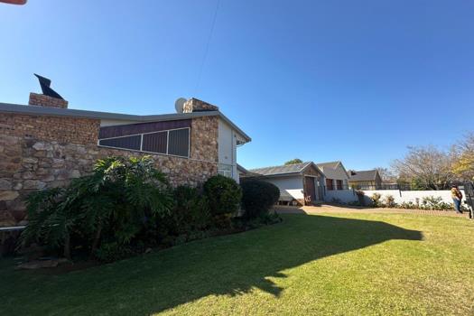 4 Bedroom House for sale in Greenhills