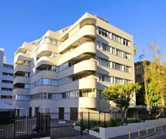 Apartment / Flat for sale in Sea Point