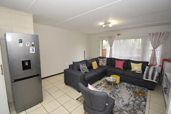 1 bedroom
1 bathroom (shower,basin,toilet)
Open plan living area &amp; kitchen
Undercounter oven with hob and extractor
Space for 1 x ...