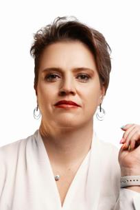 Agent profile for Leonie Stander
