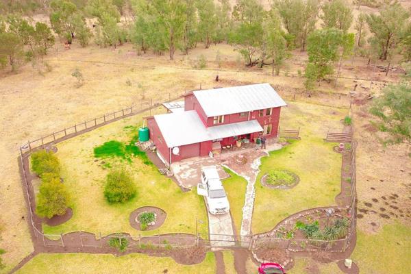 This charming double-storey timber home is nestled in the heart of Cathcart and is perfectly positioned close to the mountain for ...