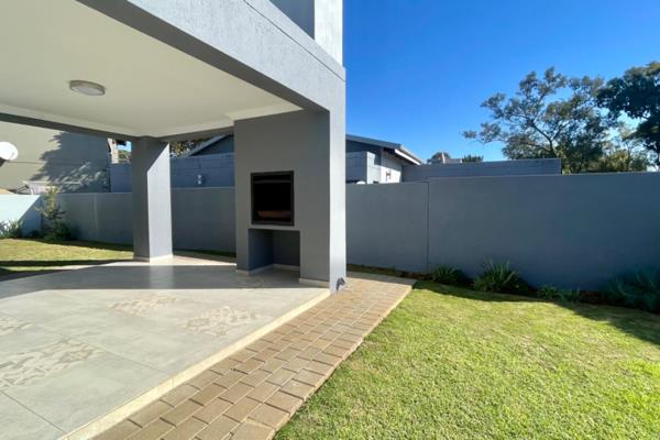 This single-storey home in Stone Quarter offers a modern, open-plan layout with ...