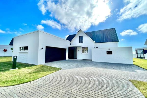Nestled within the prestigious St Francis Links estate in the vibrant Eastern Cape coastal town of St Francis Bay, St Francis Links ...