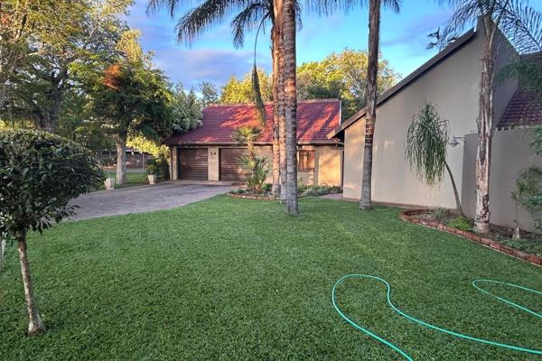 ****** EXCLUSIVE MANDATE ******

Welcome to this exceptional 1825m2 property – the perfect blend of family comfort and entertainer’s dream. Ideally located in the highly sought-after area of Onverwacht, this home offers the convenience of being within walking distance to the ...