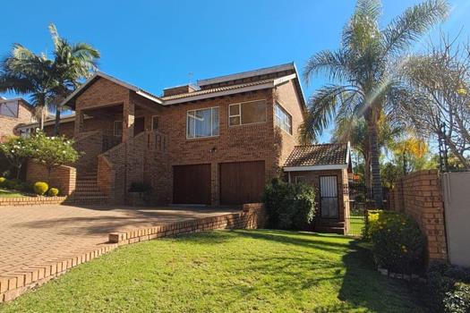 4 Bedroom House for sale in Moreleta Park