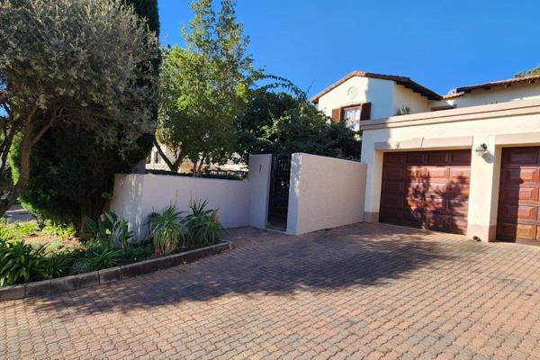 Les Maison is arguably the best Cluster development in Woodhill Golf Estate. 

This ...